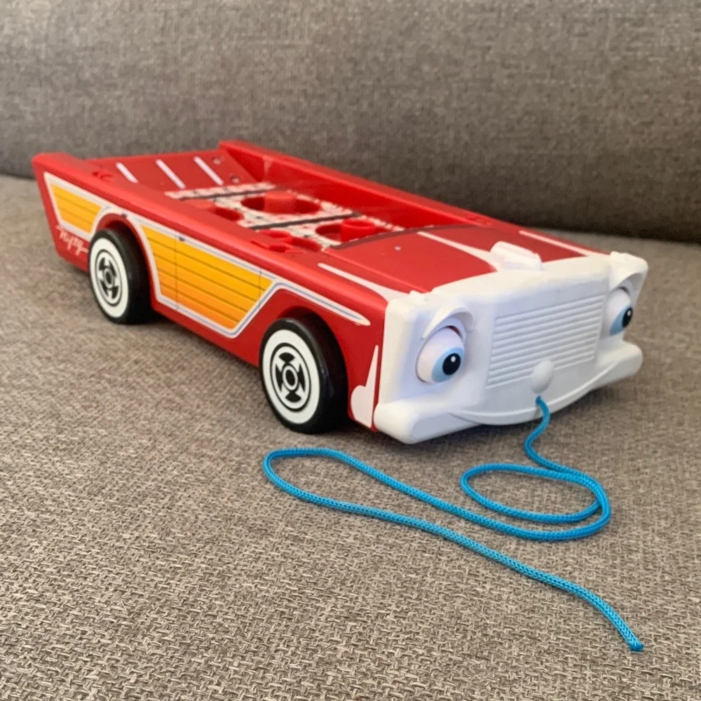 Mattel Fisher Price Little People Classic Nifty Station Wagon Pull Car 2018